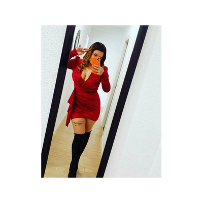 CHICA ARDIENTE
