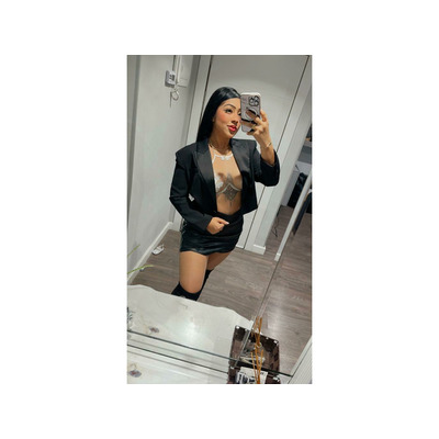 COMPLACIENTE Y CACHONDA