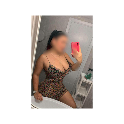 latina dinamica y sexy.
