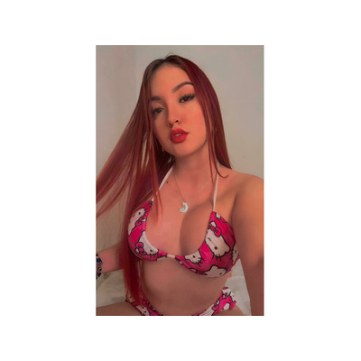 PROVOCATIVA JOVENCITA CON CARITA DE MUÑECA