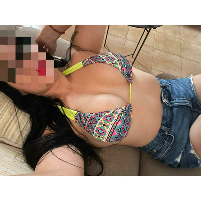 SARA LISTA PARA COMPLACER TUS DESEOS