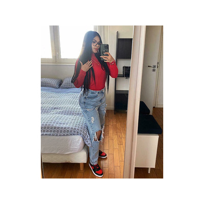 HELLEN UNA JOVEN EXTROVERTIDA