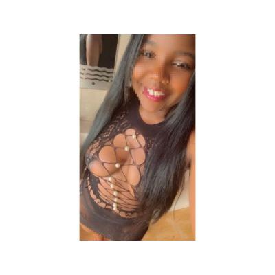 CUATRO AMIGAS LATINAS GUAPISIMAS 24H