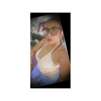 CUATRO AMIGAS LATINAS GUAPISIMAS 24H