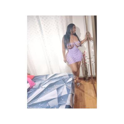 CUATRO AMIGAS LATINAS GUAPISIMAS 24H