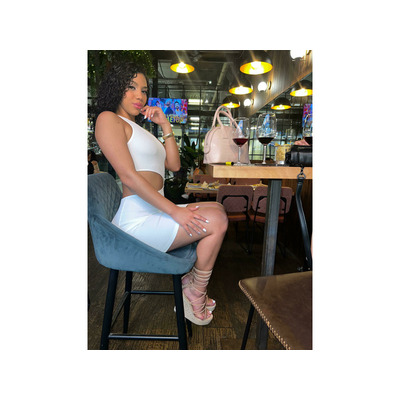 DULCE Y DELICIOSA DISPONIBLE 24H