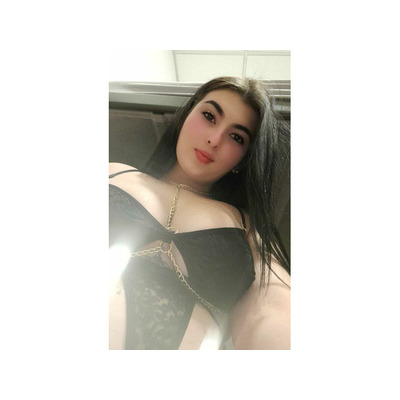 HERMOSA Y TIERNA / SALIDAS