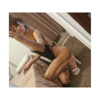 GUARRA Y SEXY TRANS LATINA SUPER DOTADA