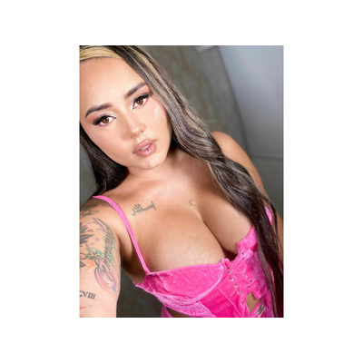 LATINA APASIONADA /SALIDAS