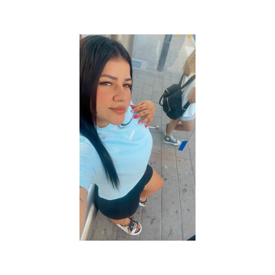 JUGETONA Y CALIENTE EXPERTA DANDO PLACER