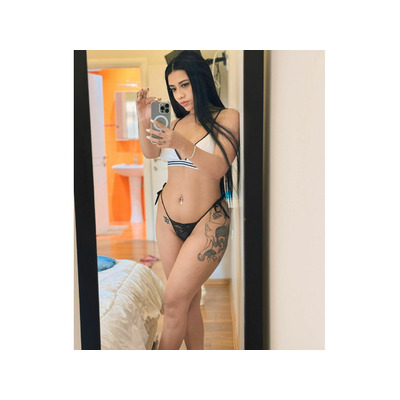 SEXY, SENSUAL Y MUY JUGUETONA