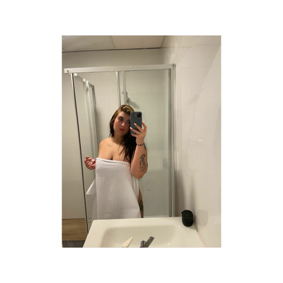 CHICAS FIESTERAS DISPONIBLES EN JAVEA
