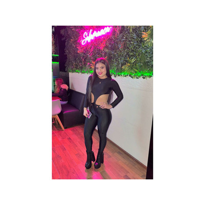 AMBALE JOVENCITA DISPUESTA