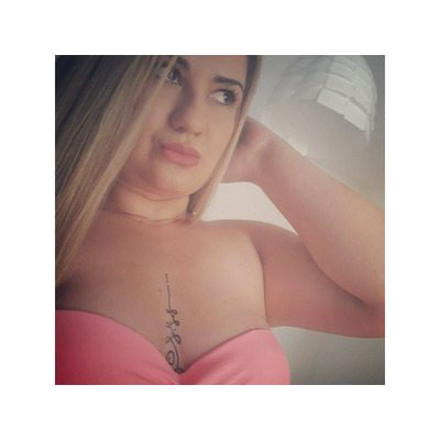 VALERIA EXCELENTE COMPAÑIA